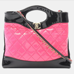Chanel: Розовая сумка 