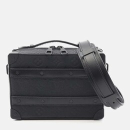 Louis Vuitton: Чёрная сумка 
