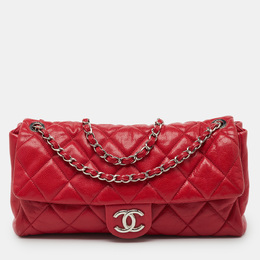Chanel: Красная сумка 