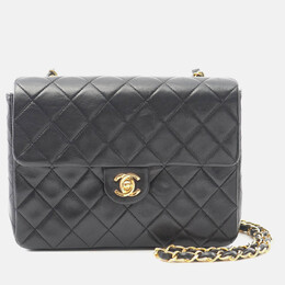 Chanel: Чёрная сумка 