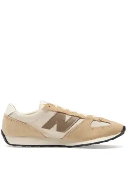 New Balance: Бежевые кроссовки 