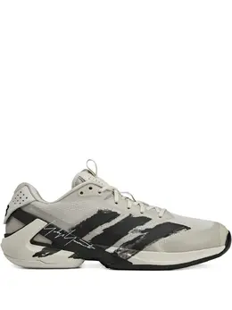 adidas: Белые кроссовки 