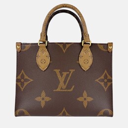 Louis Vuitton: Коричневая сумка 
