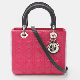 Dior: Розовая сумка 