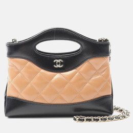 Chanel: Чёрная сумка 