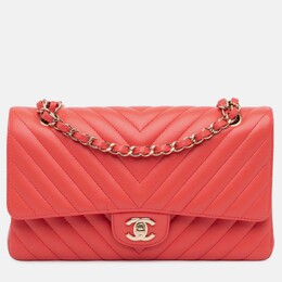 Chanel: Красная сумка 