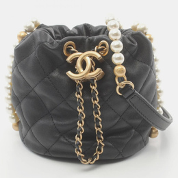Chanel: Чёрная сумка 