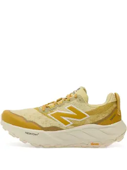 New Balance: Жёлтые кроссовки  Hierro