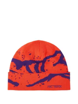 Arc'teryx: Красная шапка 