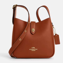 Coach: Светлая сумка через плечо 