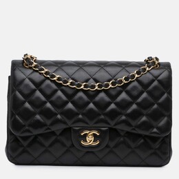 Chanel: Чёрная сумка 