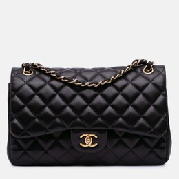 Chanel: Чёрная сумка 