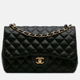 Chanel: Чёрная сумка 