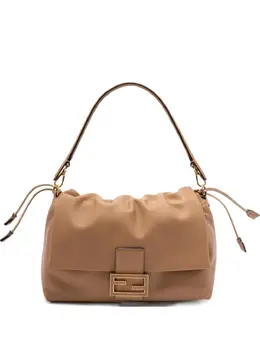 FENDI: Светлая сумка  Baguette