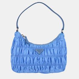 Prada: Голубая сумка 