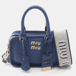 Miu Miu: Голубая сумка 