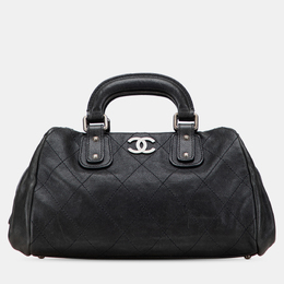 Chanel: Чёрная сумка 