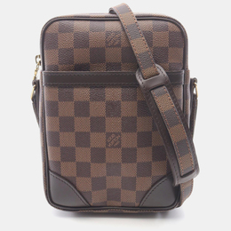 Louis Vuitton: Светлая сумка 