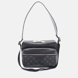 Louis Vuitton: Чёрная сумка 