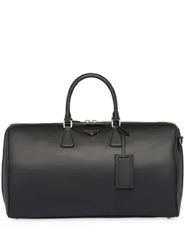 Prada: Чёрная спортивная сумка 
