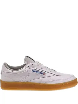 Reebok: Белые кроссовки  Club C 85