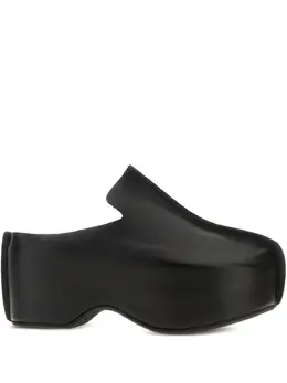 JW Anderson: Чёрные сабо 