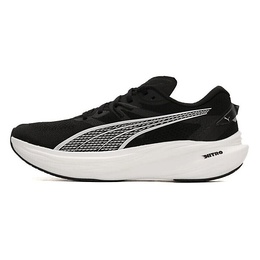 PUMA: Чёрные кроссовки  Deviate Nitro