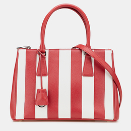 Prada: Червоні сумки 