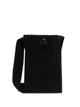 Issey Miyake: Чёрная сумка 