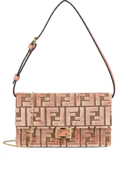 FENDI: Розовая сумка  Baguette