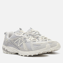 New Balance: Серые кроссовки 