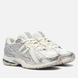 New Balance: Серебристые кроссовки 