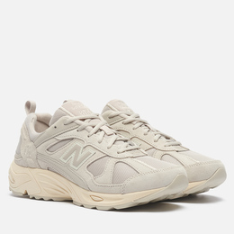 New Balance: Бежевые кроссовки 