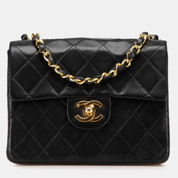 Chanel: Чёрная сумка 