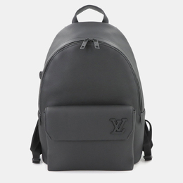 Louis Vuitton: Чёрный рюкзак 