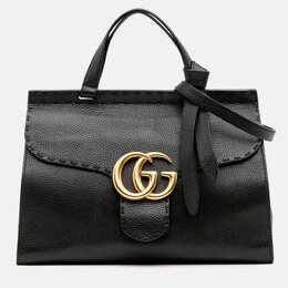 Gucci: Чёрная сумка  GG Marmont