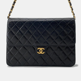 Chanel: Чёрная сумка 
