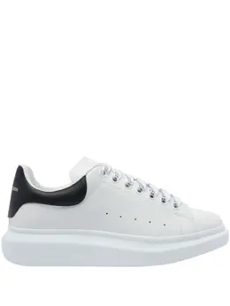 Alexander McQueen: Белые кроссовки  Oversized