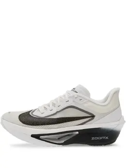 Nike: Белые кроссовки  Zoom Fly