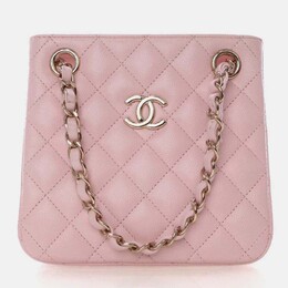 Chanel: Розовая сумка 