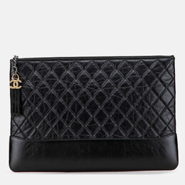 Chanel: Чёрный клатч 