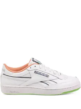 Reebok: Белые кроссовки  Club C Revenge