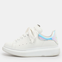 Alexander McQueen: Білі кросівки  Larry