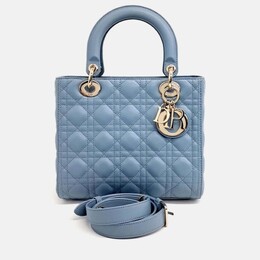 Dior: Блакитні сумки 