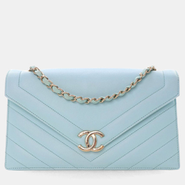 Chanel: Голубая сумка 