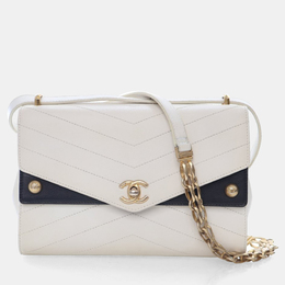 Chanel: Белая сумка 