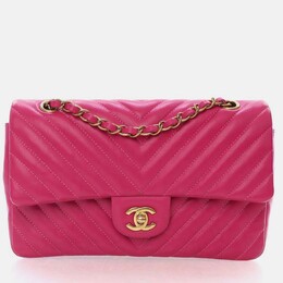 Chanel: Розовая сумка 