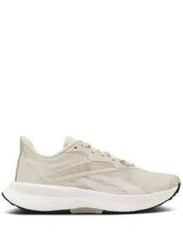 Reebok: Белые кроссовки  Floatride Energy
