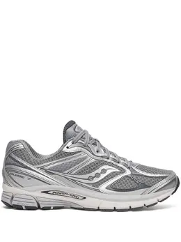 Saucony: Кроссовки 