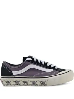Vans: Тёмные кроссовки 